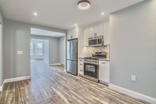 Building Photo - 237 Whiton St