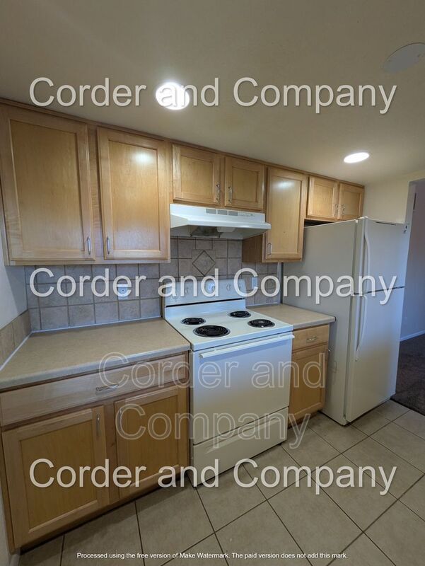 Building Photo - 13226 Candelaria Rd NE