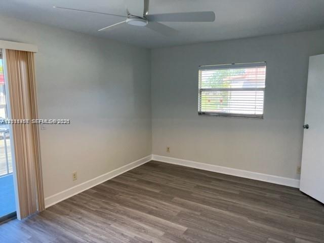 Building Photo - 594 Saxony Trail