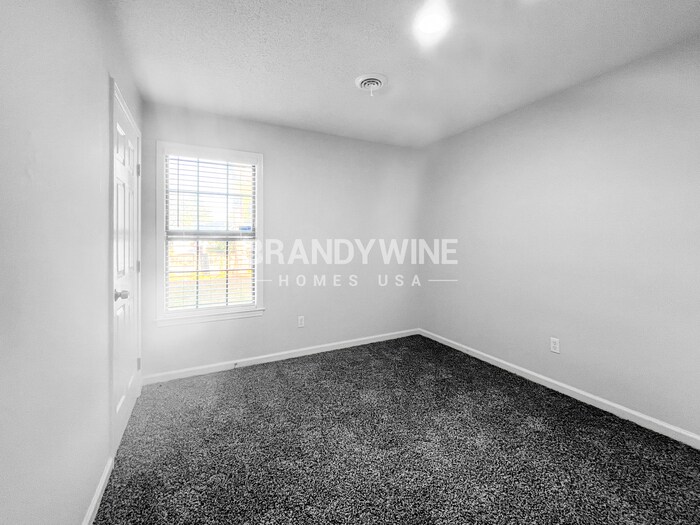 Building Photo - 4580 Chelwood Dr