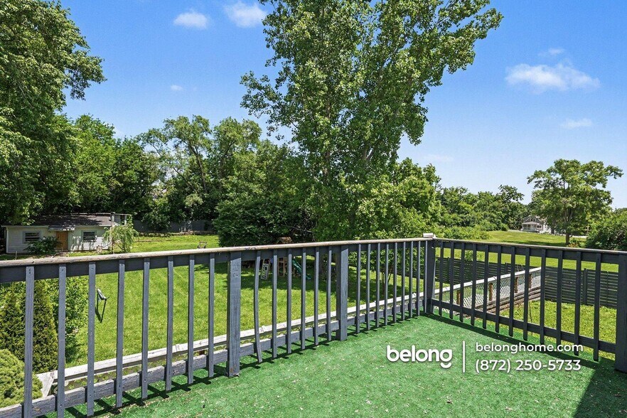 Building Photo - 21W546 Bemis Rd