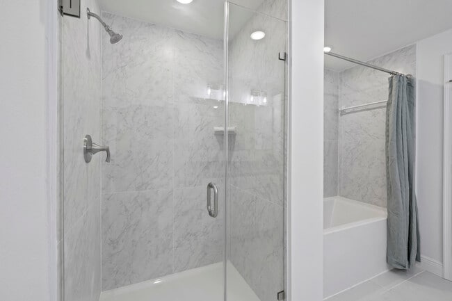 Building Photo - 701 Pilot Ln