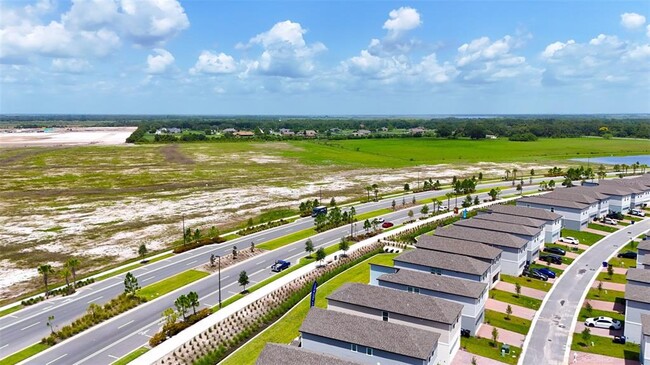 Building Photo - 4665 Cross Pr Pkwy