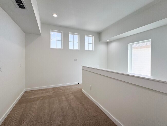 Building Photo - 1222 Sambar Lp
