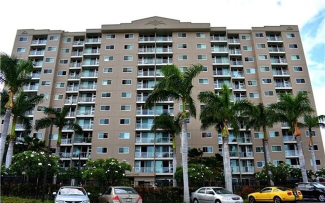 Building Photo - 2 Bed / 1 Bath / 1 Parking in Plantation T...