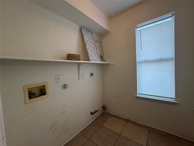 Building Photo - 17923 Loch Linnhe Loop