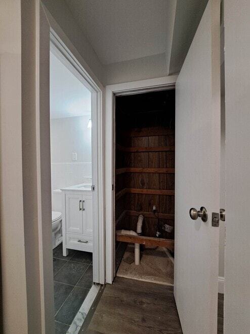 Building Photo - 6304 Liebig Ave