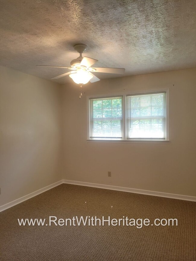 Building Photo - Gorgeous 3bd/2bath Brick Home/ Attention To Detail/ Upgrades Galore/ Great Location