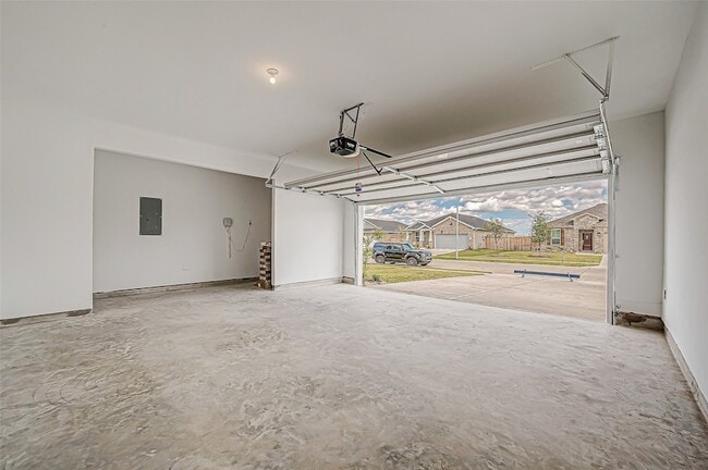 Building Photo - 7138 Glennwick Grv Ln