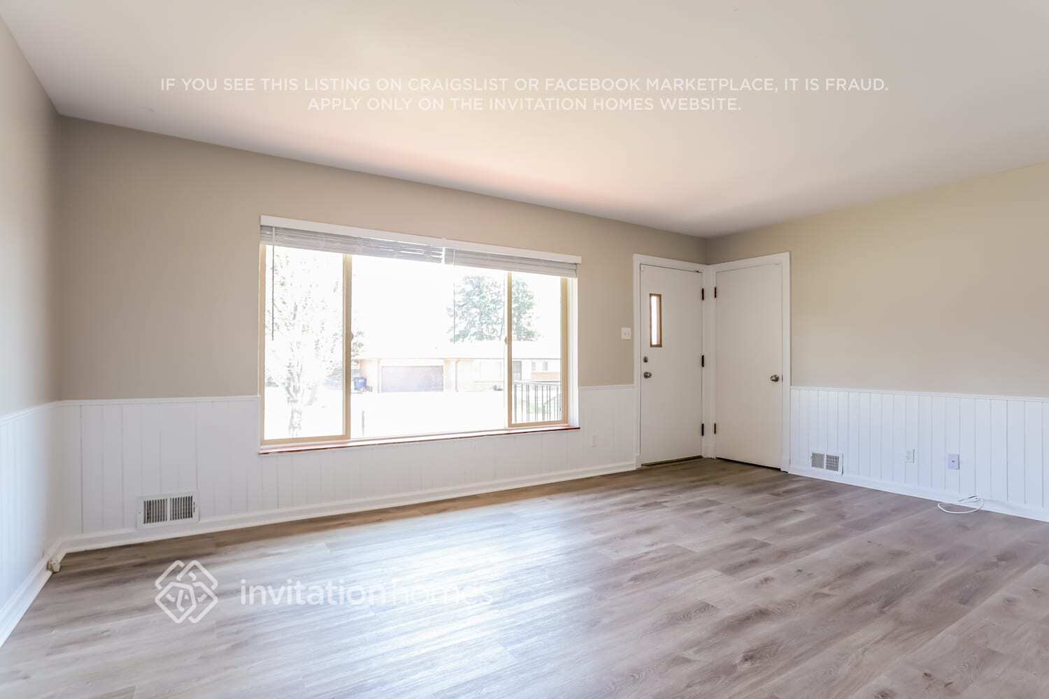 Building Photo - 2727 S Stuart St