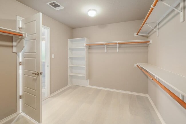 Building Photo - 3651 Sandy Brook Dr