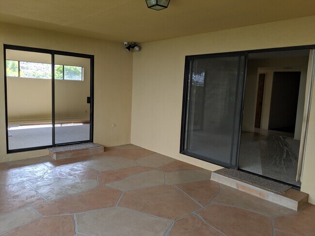 Building Photo - 203 Patricia Ct