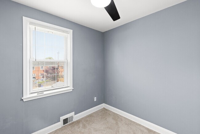 Building Photo - 8130 Kirkwall Ct