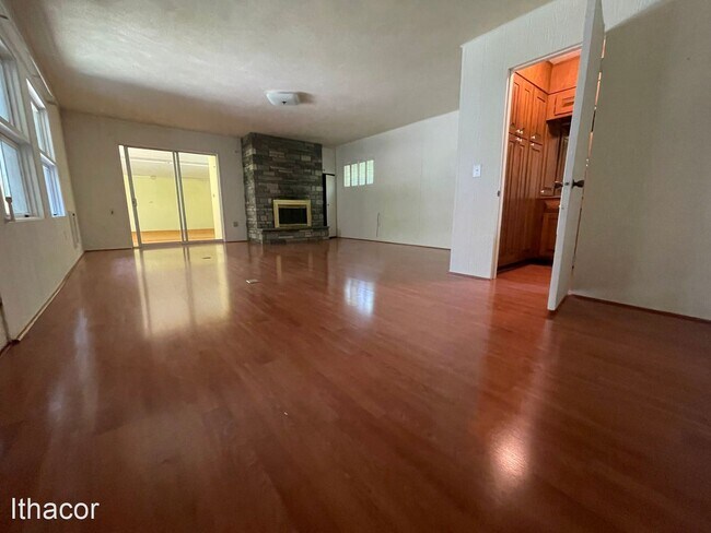 Building Photo - 4 br, 2 bath House - 112 Kay St
