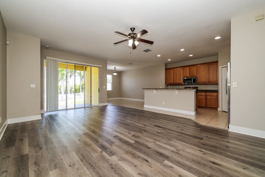 Building Photo - 569 Bimini Bay Blvd