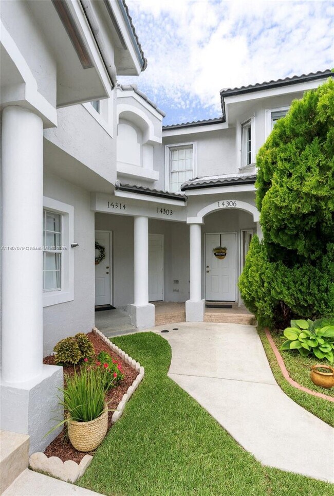 Building Photo - 14308 SW 120th Ct