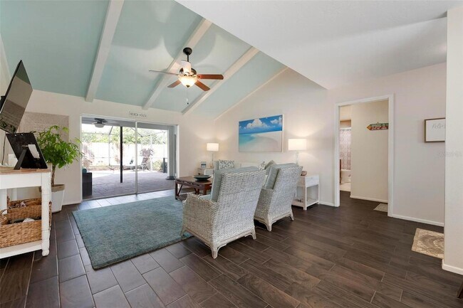 Building Photo - 6552 Waterford Cir