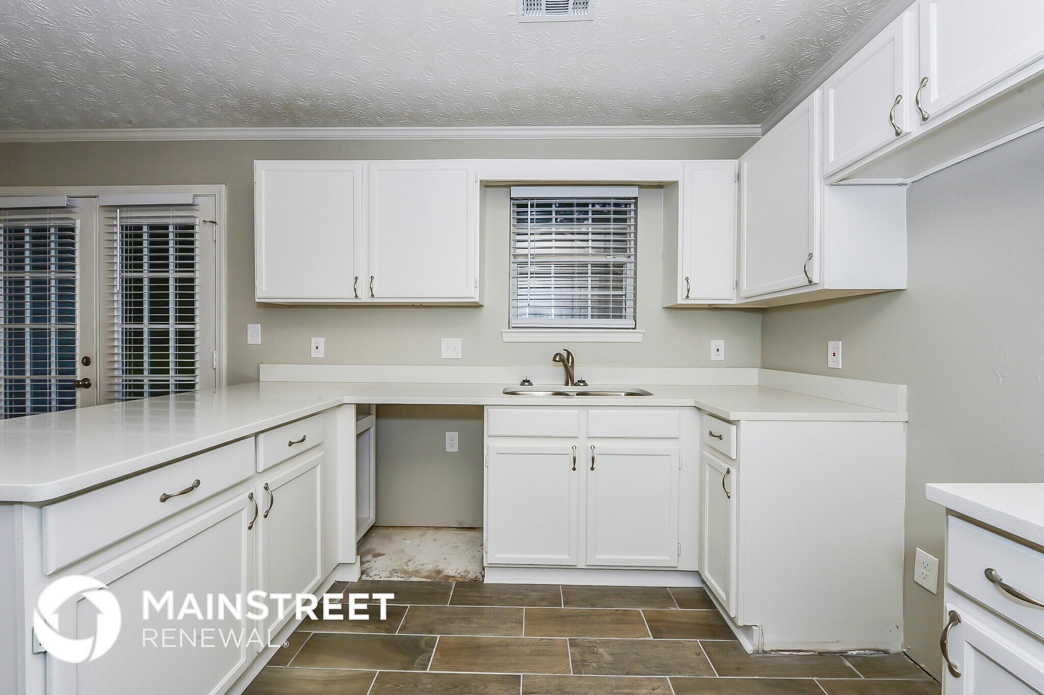 Building Photo - 133 Willow Springs Ln