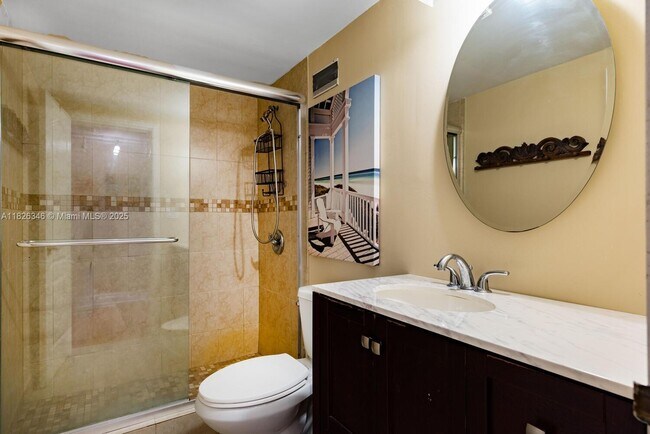 Building Photo - 3725 S Ocean Dr