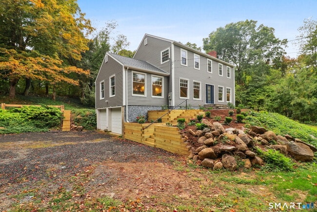 Building Photo - 60 Little Meadow Rd