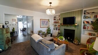 Building Photo - 228 NW 25th St