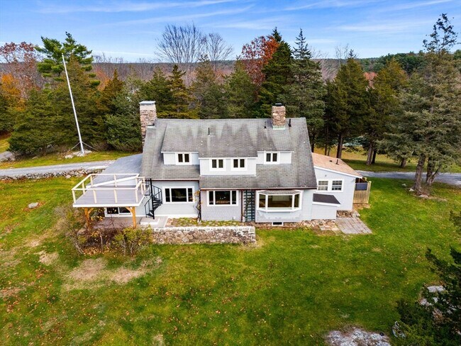 Building Photo - 2 Noahs Hl Wy