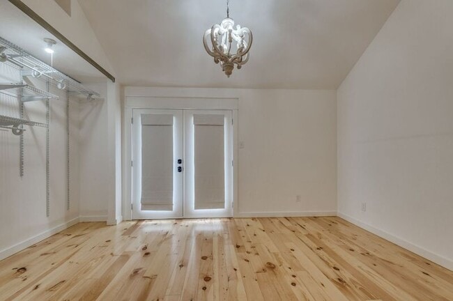 Building Photo - 4011 Rosser Square