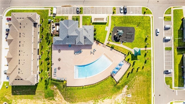 Building Photo - 2827 Maloof Dr