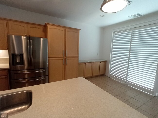 Building Photo - SENIOR 55+ COMMUNITY BEAUTIFUL 2BED/2BATH