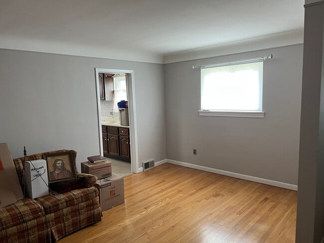 Building Photo - 3 Bedroom Home in Frasier