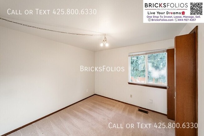 Building Photo - Gorgeous Home For Rent in Silver Firs Comm...