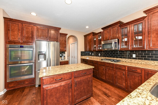 Building Photo - 12226 Eddington Place
