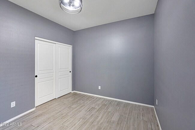 Building Photo - 14903 W Georgia Dr
