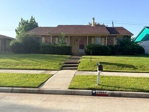Building Photo - 14667 Lourdes Dr