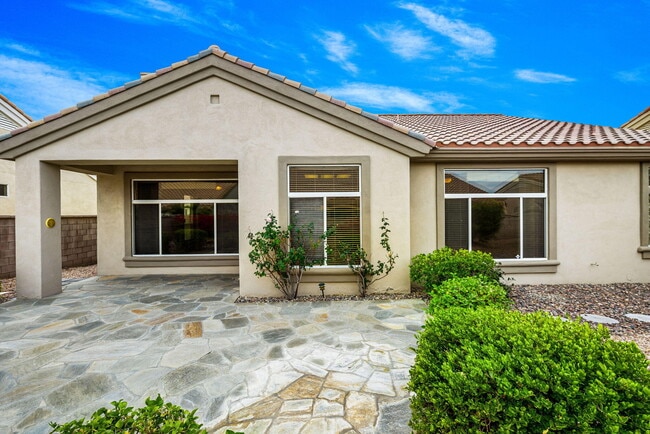 Building Photo - 78462 Palm Tree Ave