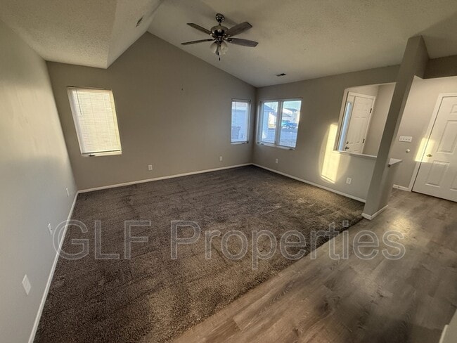 Building Photo - 1708 Prairie Ave