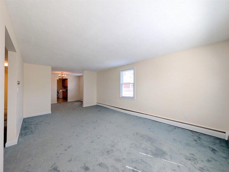 Building Photo - 5 Patrick St