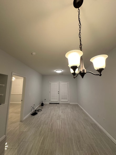 Building Photo - 2020 5th Ave S