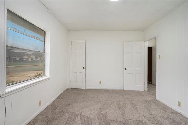 Building Photo - 1706 Redwood Dr