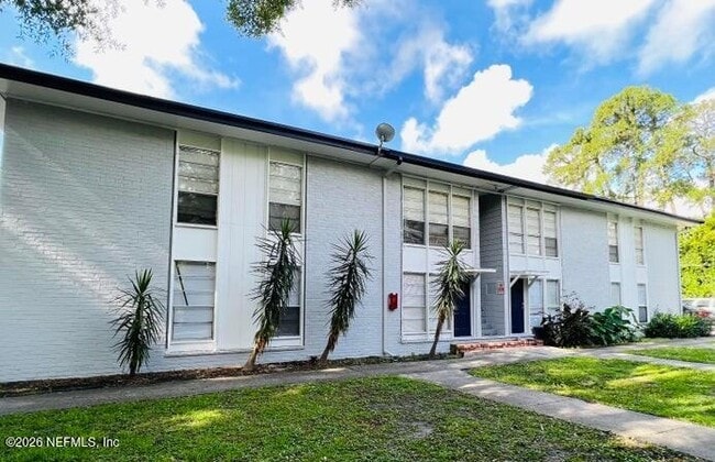 Building Photo - 1124 Woodruff Ave