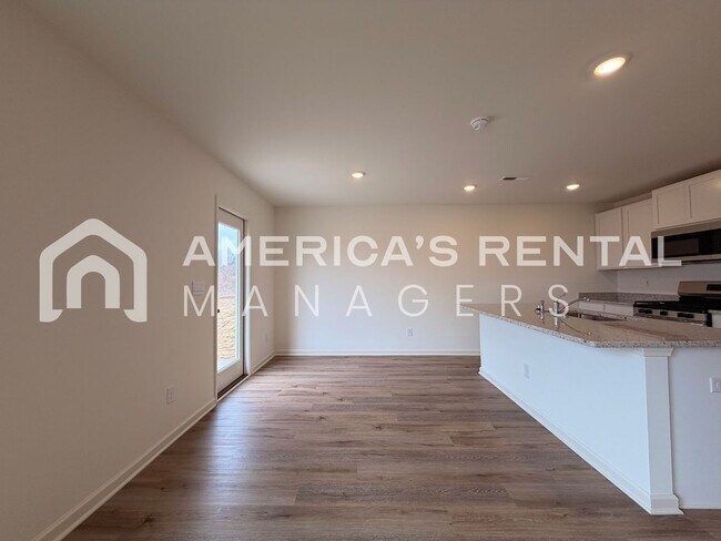 Building Photo - MOVE IN SPECIAL!!! - Home in Cullman, AL - Available NOW! - Sign a lease by 7/15 to receive 1/2 O...