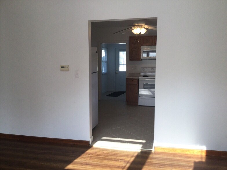 Building Photo - 5305 Pierce Ln