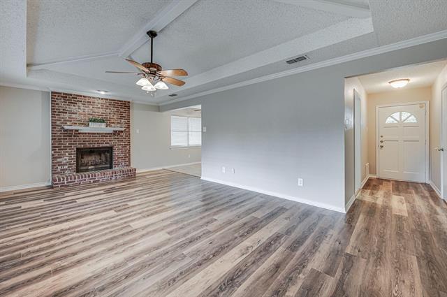 Building Photo - 1321 Meadow Ct