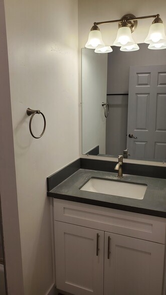 Building Photo - 10913 Sunray Pl