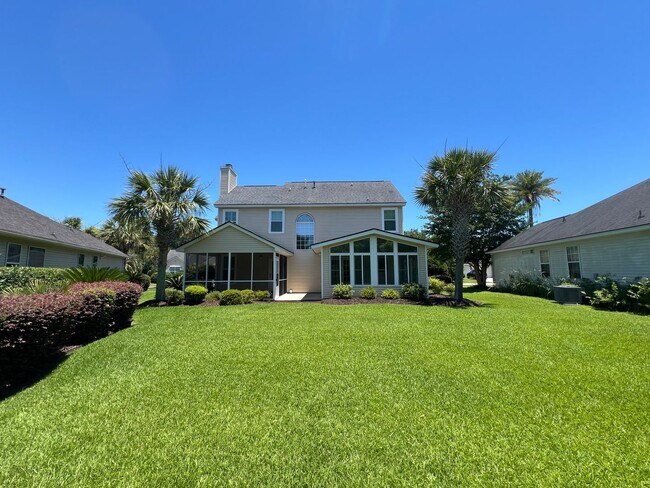 Building Photo - 1513 Clarendon Way
