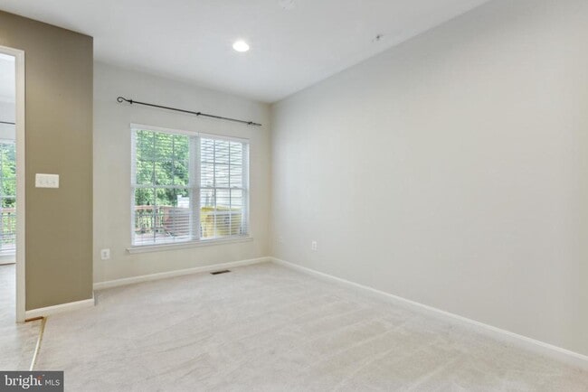 Building Photo - 2482 Jostaberry Way