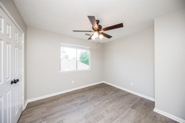 Building Photo - 14011 Cypress Falls Dr