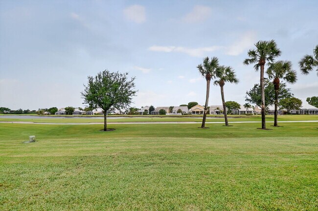 Building Photo - 8081 Cassia Dr