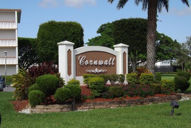 Building Photo - 4014 Cornwall A