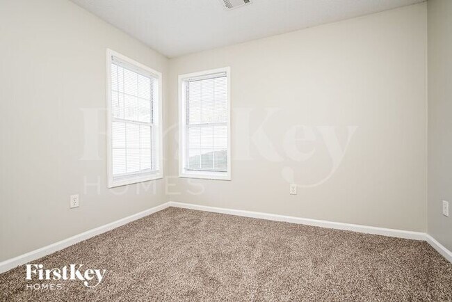 Building Photo - 340 Weatherly Dr